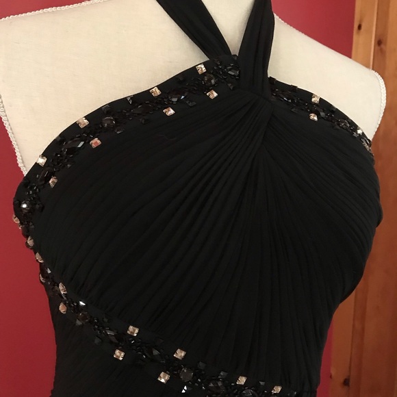 Ball gown dress - Picture 8 of 15